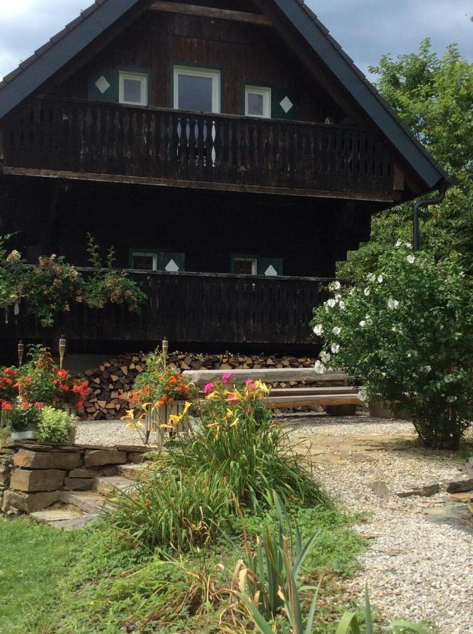 Ferienhaus Blumenparadies Stainz Bagian luar foto