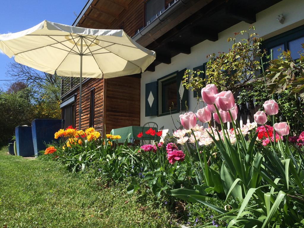 Ferienhaus Blumenparadies Stainz Bagian luar foto